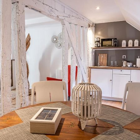 LE BALDAQUIN / Les Suites Romantiques Honfleur Extérieur photo