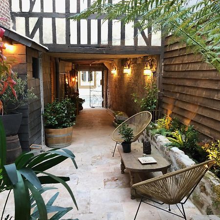 LE BALDAQUIN / Les Suites Romantiques Honfleur Extérieur photo