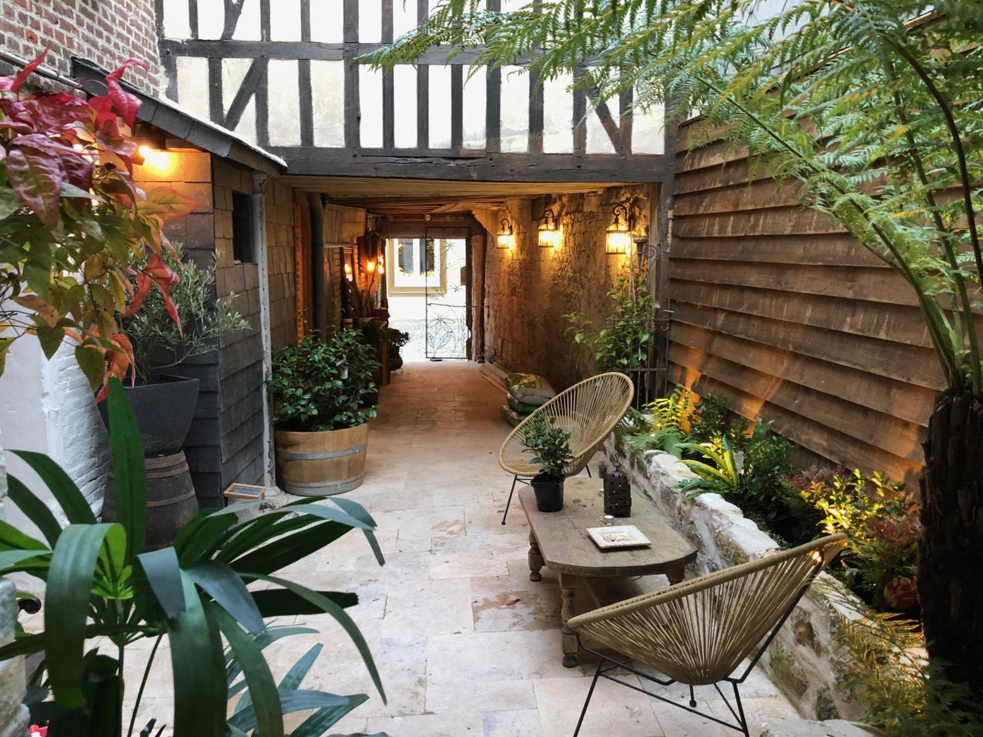 LE BALDAQUIN / Les Suites Romantiques Honfleur Extérieur photo